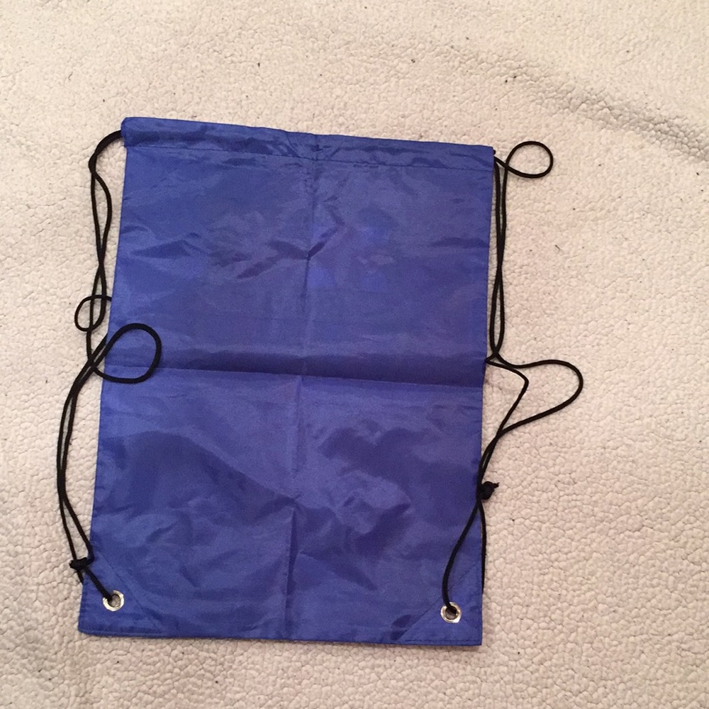5 / $15 FC Barcelona Drawstring bag - Picture 2 of 3
